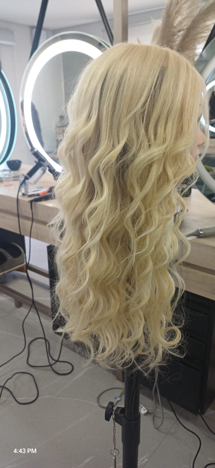 Alongamento de Cabelos Mega Hair no Cerqueira César - SP | Lylla Alongamento de Cabelos Mega Hair no Cerqueira César - SP | Lylla