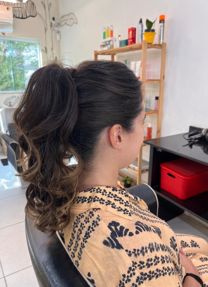 Penteados · Lylla Espaço de Beleza — salão de beleza em Cerqueira César, São Paulo - SP