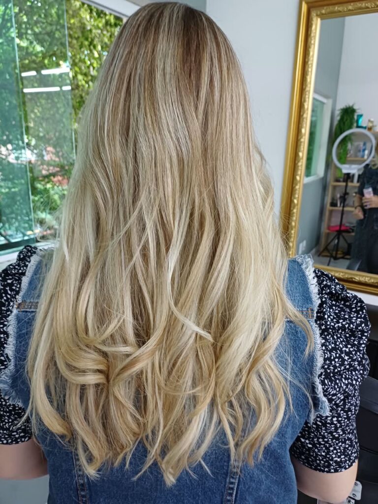 Coloração e mechas – Lylla Espaço de Beleza, Cerqueira César, São Paulo - SP – foto 3